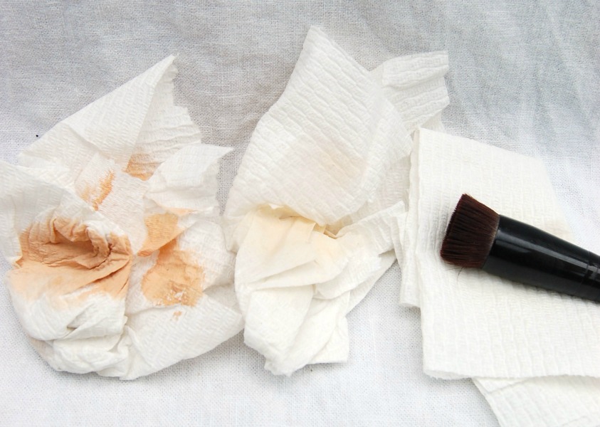 Cleaning your Makeup brushes a dirty little secret