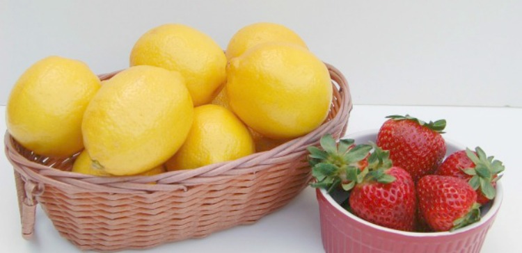 how to make strawberry lemonade 
