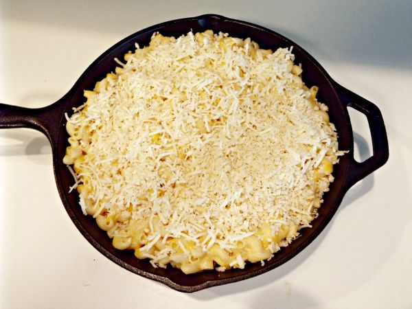 topping with cheese