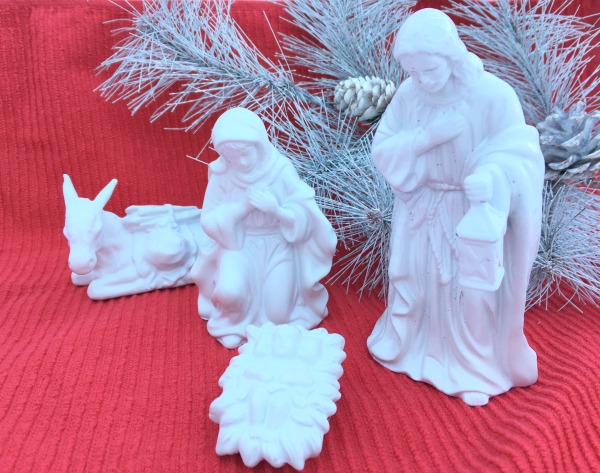 white-nativity-not-just-paper-and-paint