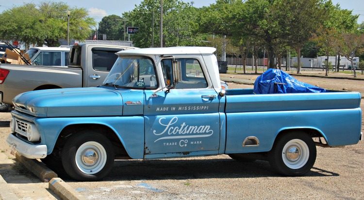 scotsman blue truck 