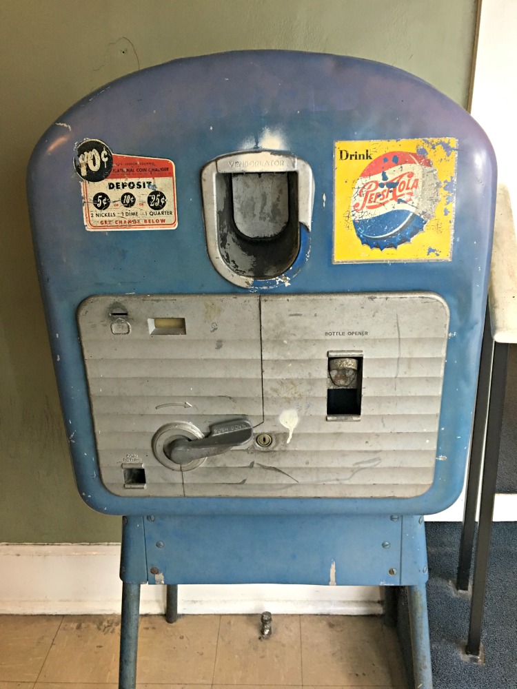 original-pepsi-machine-sun-record-studio-memphis-not-just-paper-and-paint