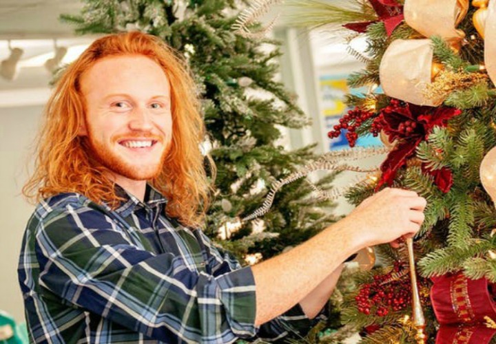 Meet Brandon Carruth – Christmas Decorator Extraordinaire