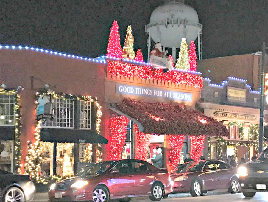 Why You Should Visit Grapevine, Texas During Christmas - My Home and