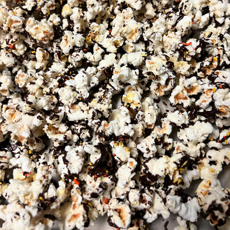 simple popcorn treats my home and travels dark chocolate drizzle