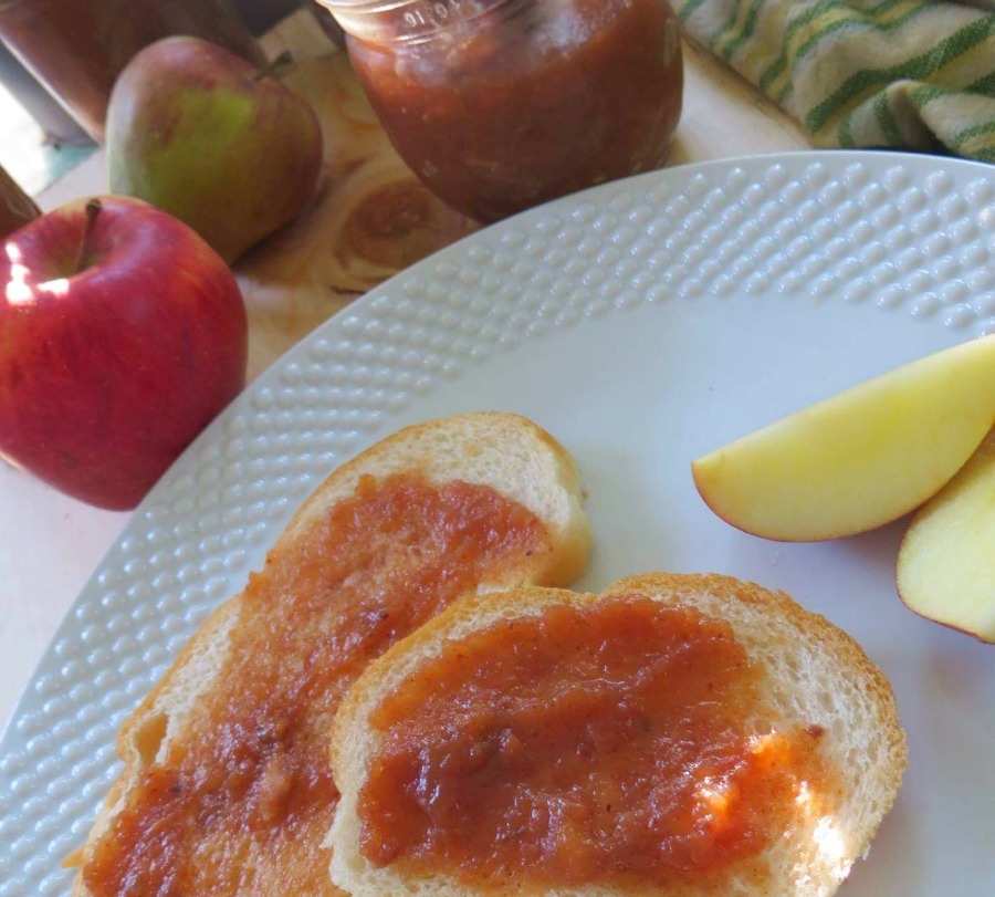 apple butter on bread 