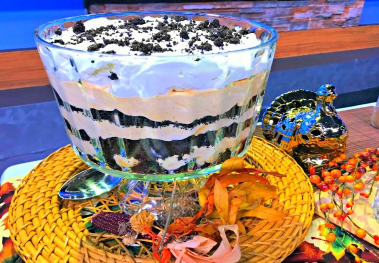 oreo-pumpkin-trifle-dessert-my-home-and-travels finished in trifle bowl