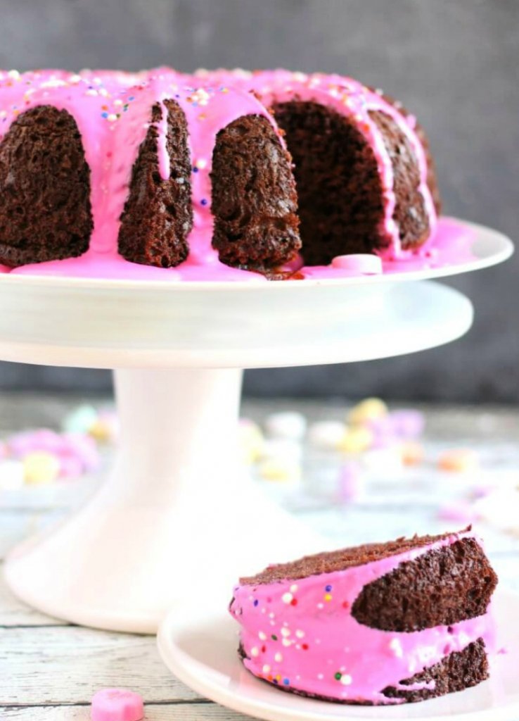 conversation-heart-treats-valentines-day-my-home-and-travels bundt cake