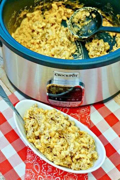 Cheeseburger Mac and Cheese In The Crockpot - My Home and Travels