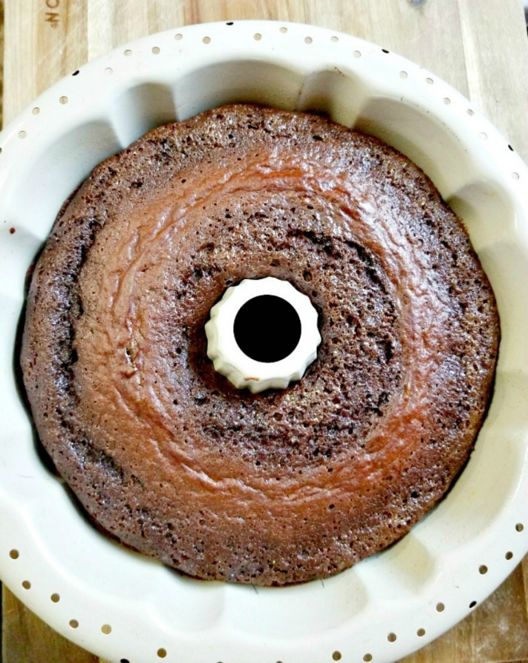 Chocolate Guinness Bundt Cake - My Home and Travels