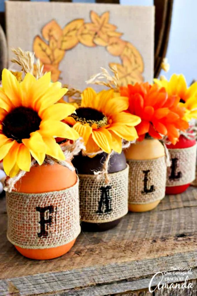 great-diy-fall-decor-ideas-my-home-and-travels mason jars with burlap