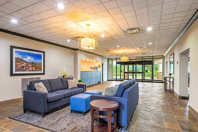 comfort-inn-monticello-charlottesville-my-home-and-travels lobby