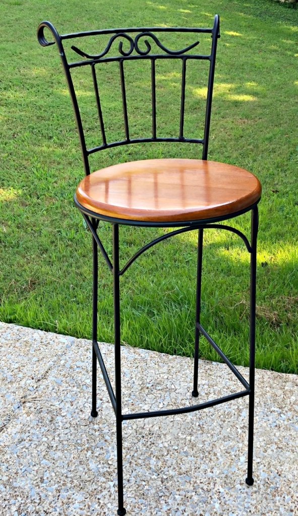 easy barstool makeover before