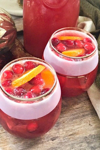 Sparkling Cranberry Orange Ginger Punch – Alcohol Optional