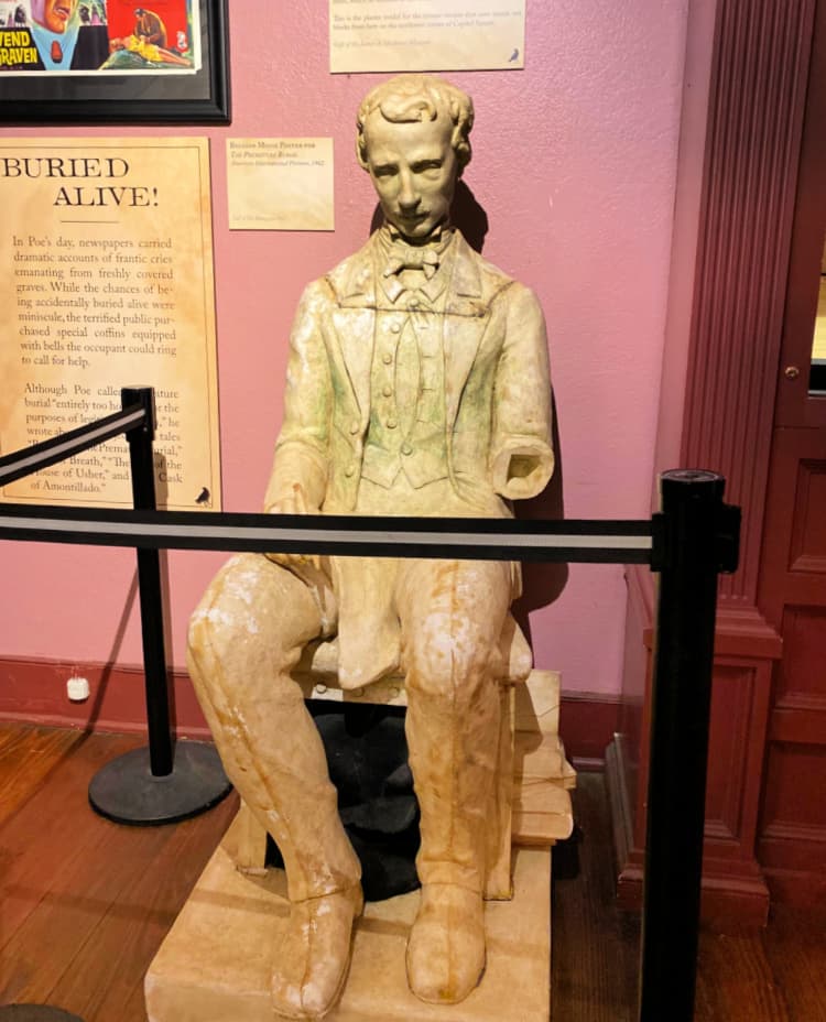 Statue of Edgar Allen Poe
