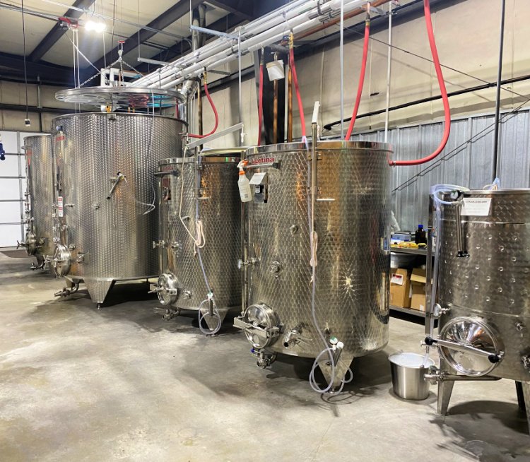 queens reward meadery my home and travels fermenting vats
