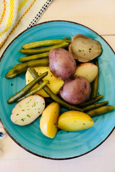 Slow Cooker Potatoes & Green Beans