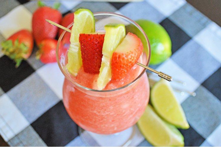 Strawberry-Lime-Moscato-Slush-my-home-and-travel-