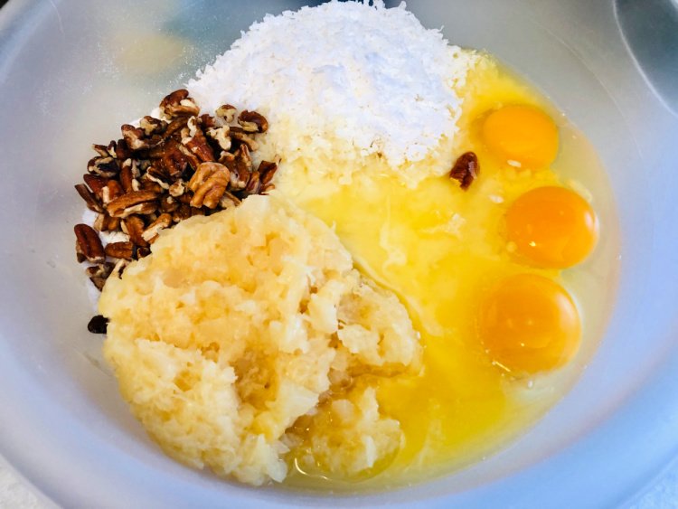 slow-cooker-pineapple-cake-with-coconut-my-home-and-travels