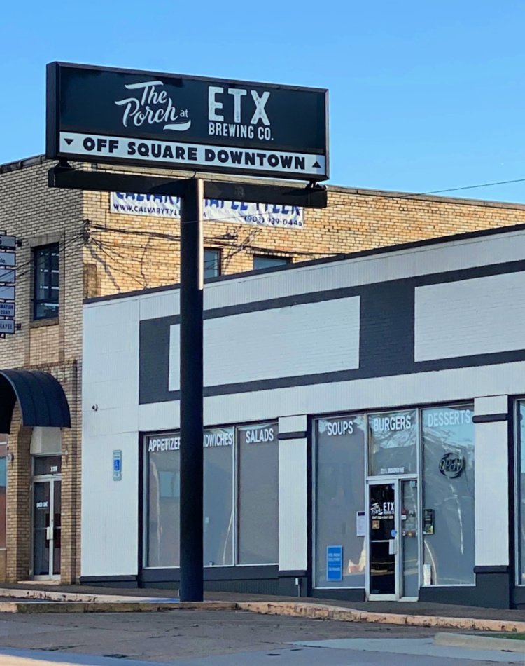 things-to-see-and-do-in-tyler-texas-my-home-and-travels- etx brewery off the square sign