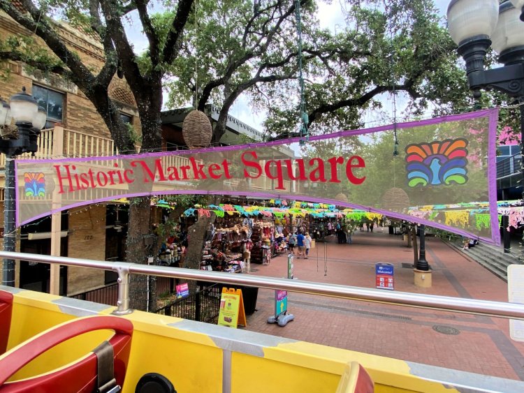 city-sightseeing-tour-san-antonio-my-home-and-travels- market place