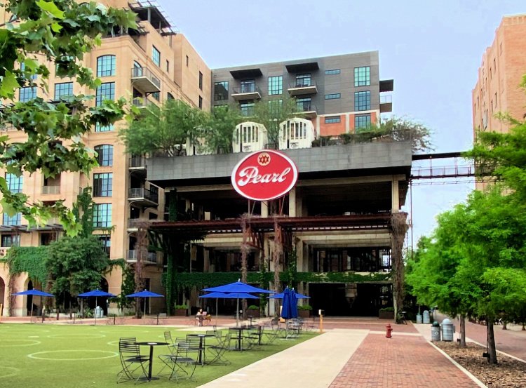 city-sightseeing-tour-san-antonio-my-home-and-travels- the pearl district