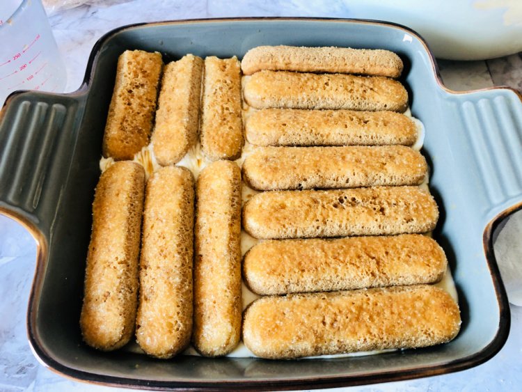 easy-and-delicious-tiramisu-my-home-and-travels-2nd layer lady fingers