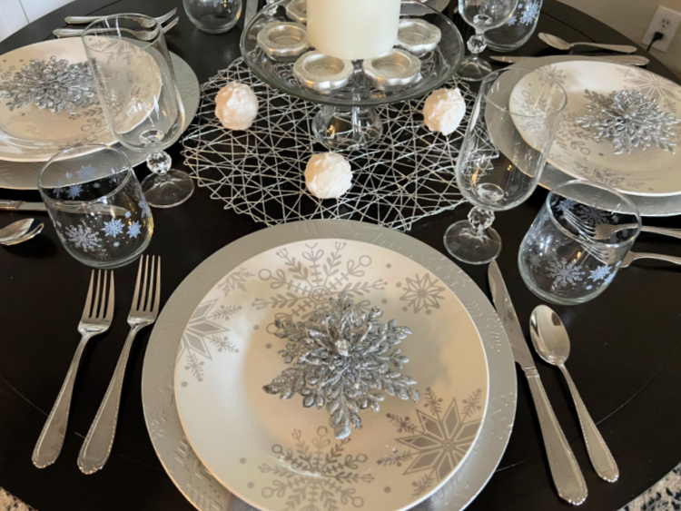 silver snowflakes tablescape-my-home-and-travel