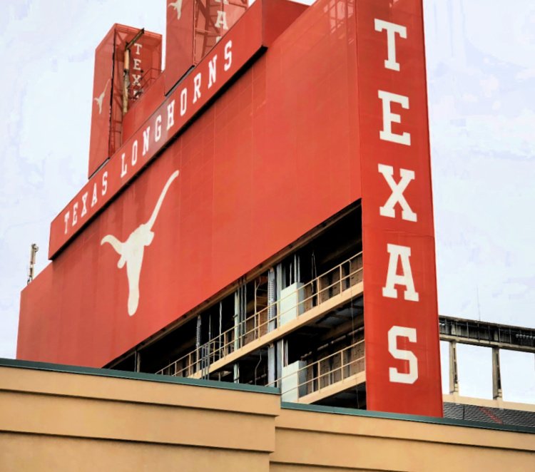 favorite-things-in-austin-my-home-and-travels-U-Texas-Football-stadium