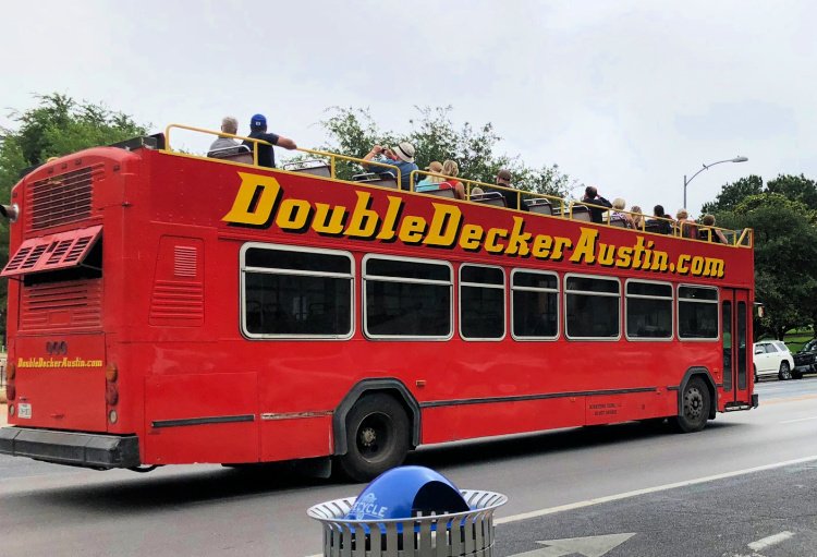 favorite-things-in-austin-my-home-and-travels-double-decker-bus. to tour