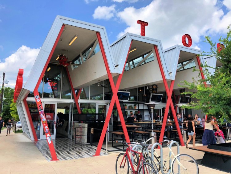 favorite-things-in-austin-my-home-and-travels-torchys tacos 
