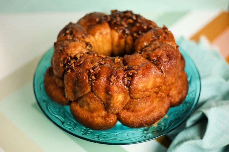 easy-monkey-bread-with-pecans-my-home-and-travels finished loaf