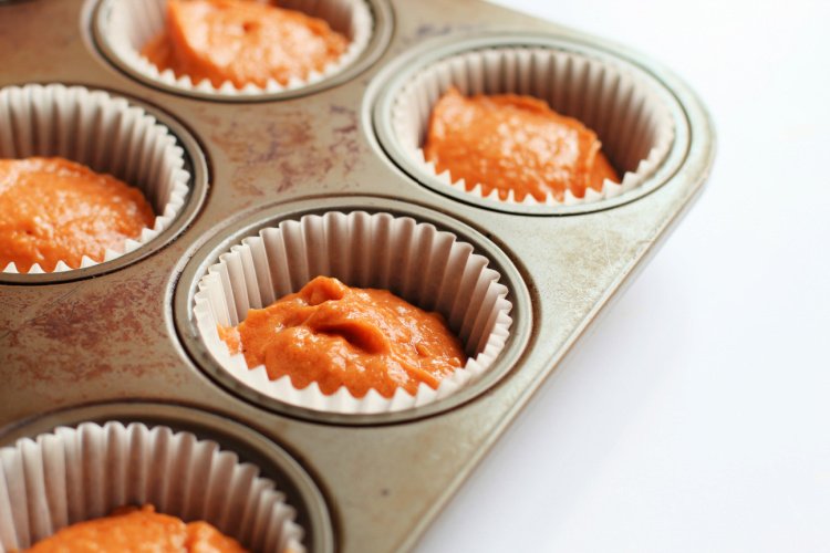 pumpkin cupcakes with cream cheese frosting my home and travels in muffin tin