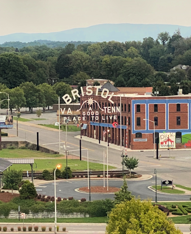 bristol-birthplace-of-country-music-my-home-and-travels-city-sign