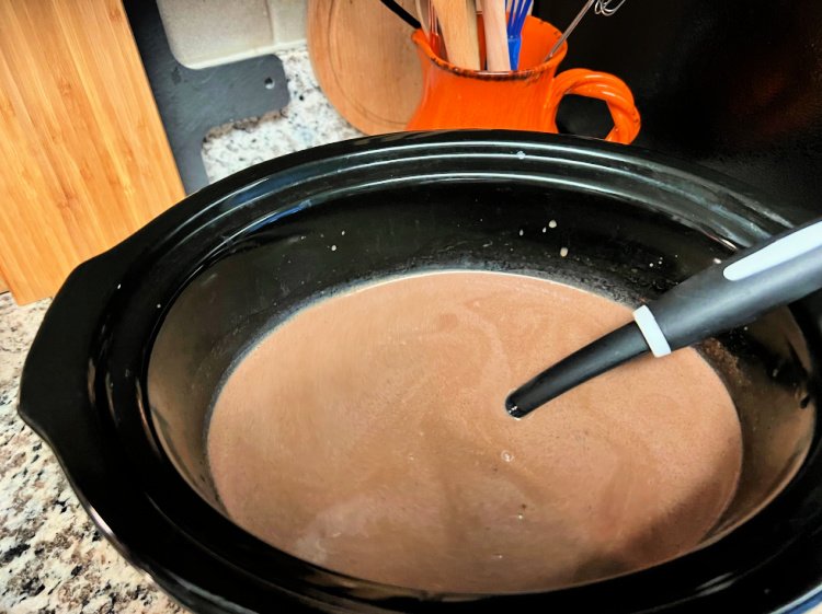 easy and rich crock pot hot chocolate my home and travels ready to serve
