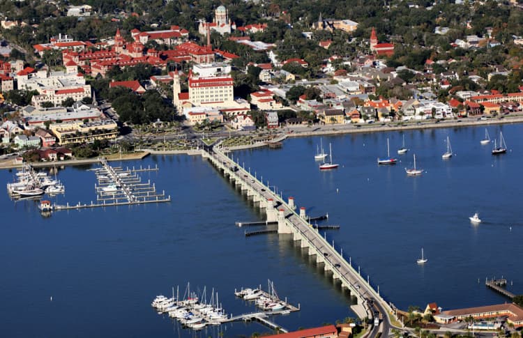 The-Bridge-of-Lions-st-augustine-prettiest-town-florida-my-home-and-travels-