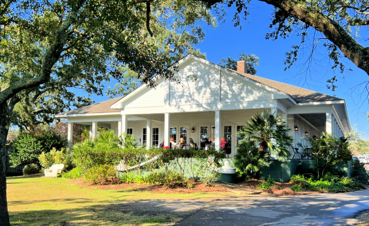 secret-coast-of-coastal-mississippi-my-home-and-travels-the-chimneys-restaurant