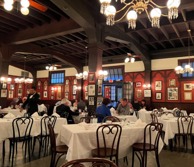 dining-at-antoines-new-orleans-my-home-and-travels main dining room
