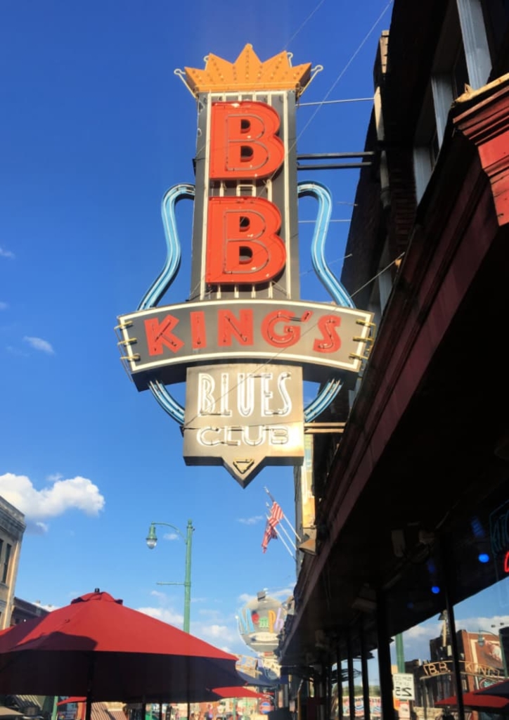 things-to-do-in-memphis-my-home-and-travels- b b kings beale street