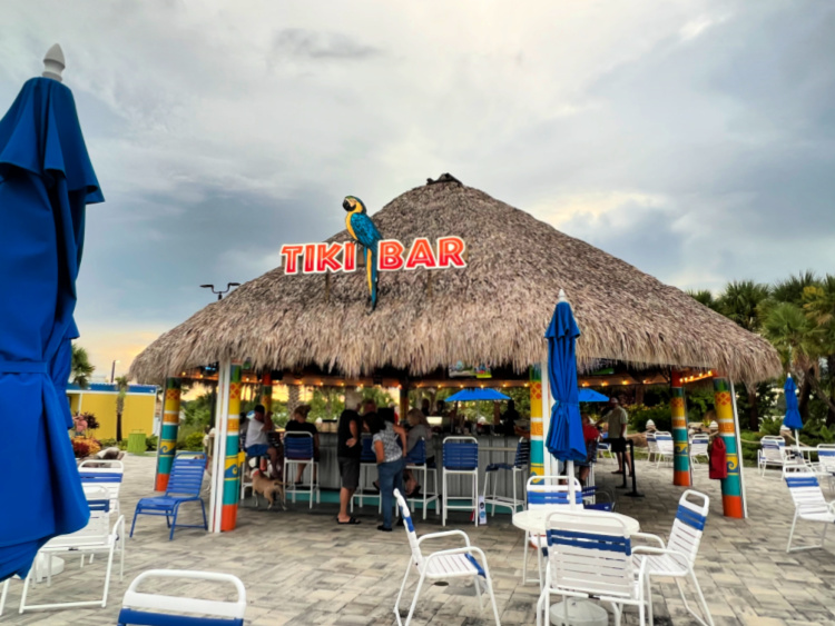 camp-margaritaville-auburndale-florida-my-home-and-travels- tiki hut