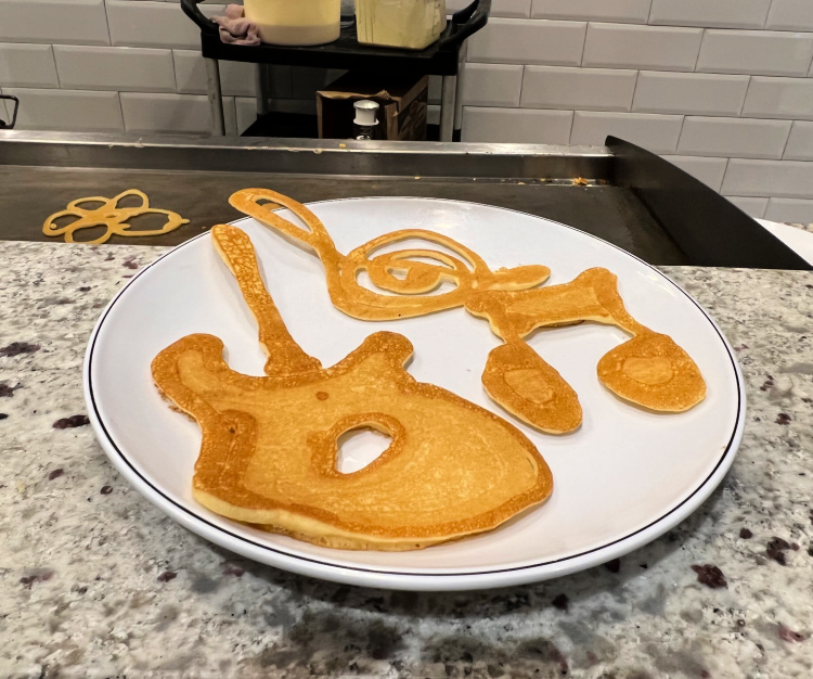 drury-hotel-nashville-my-home-and-travels guitar shaped pancake