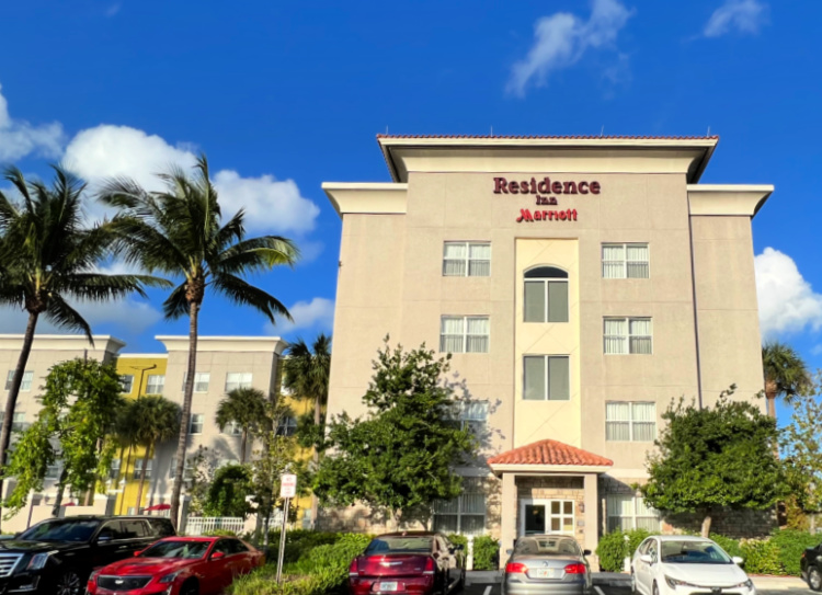 Residence-Inn-Fort-Lauderdale-my-home-and-travels-outside