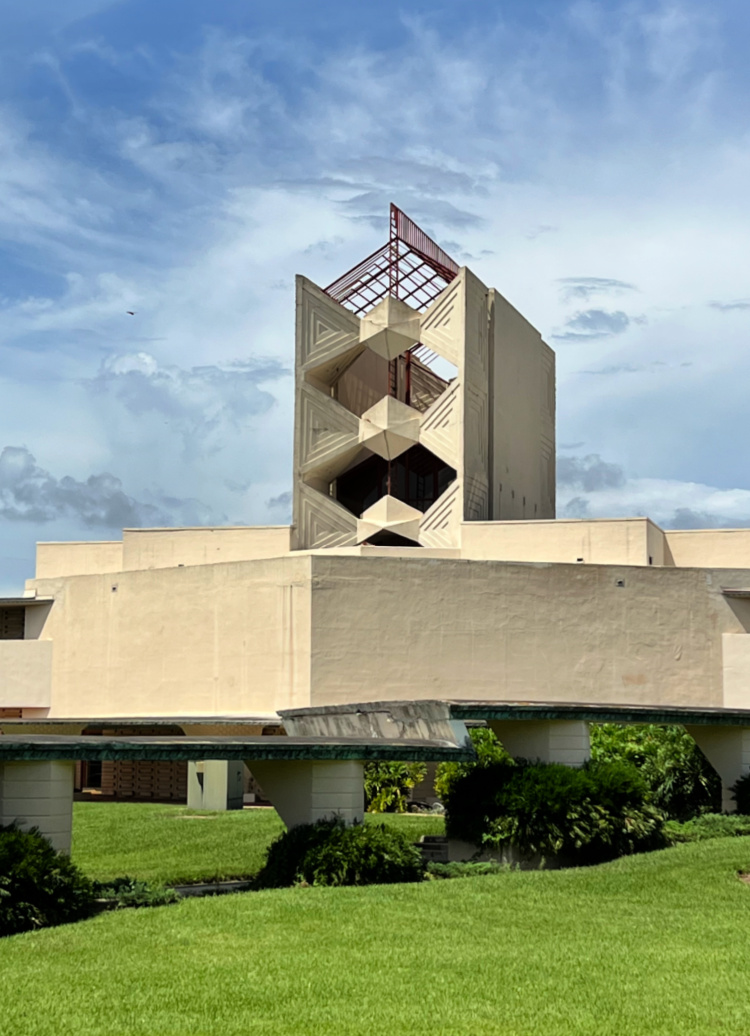 Experience Frank Lloyd Wright at - Annie Pfeiffer Chaper Frank Lloyd Wright My Home And Travels