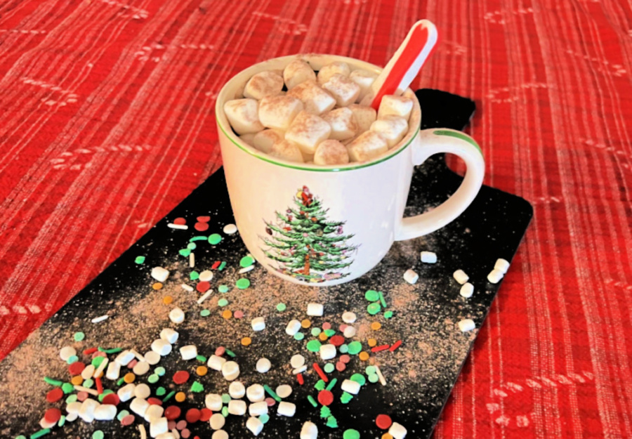 easy and rich crock pot hot chocolate my home and travels