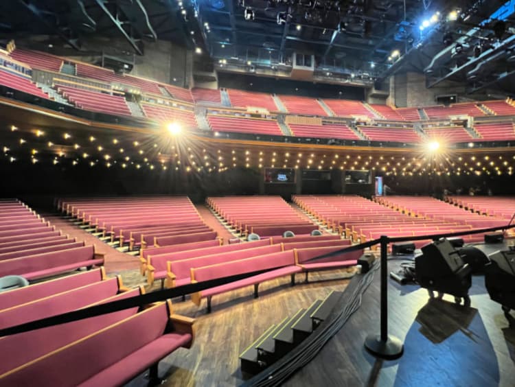 backstage-grand-old-opry-tour-my-my-home-and-travels-view of audience