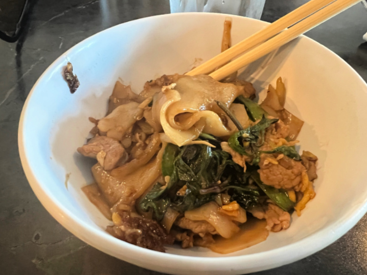 village-food-tours-cocoa-florida-my-home-and-travels thai thai drunken noodles