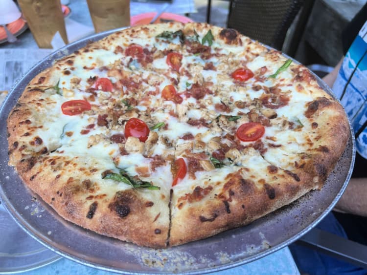 Sherohala Chicken Pizza