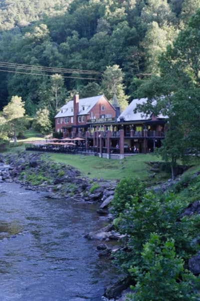 Tapoco Lodge Robbinsville NC – History, Adventure, and Relaxation