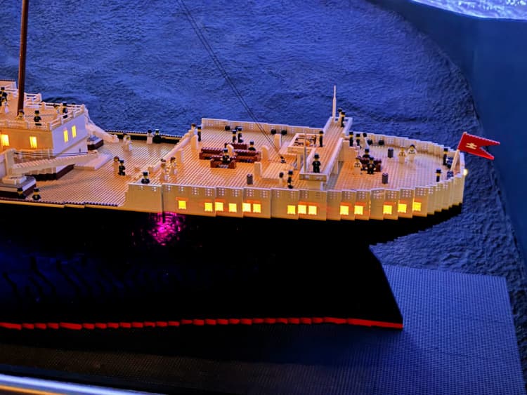 titanic museum pigeon forge close up titanic LEGO ship