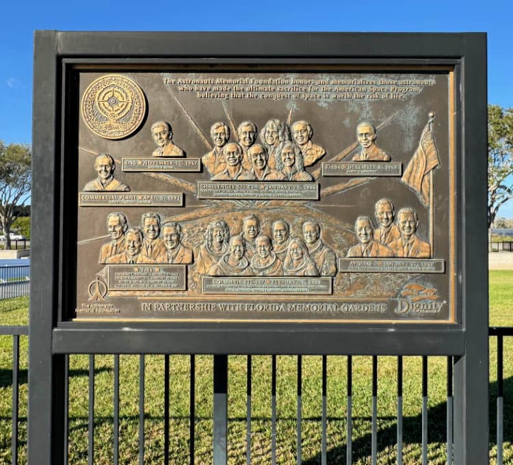 kennedy-space-center-my-home-and-travels- plaque memorial
